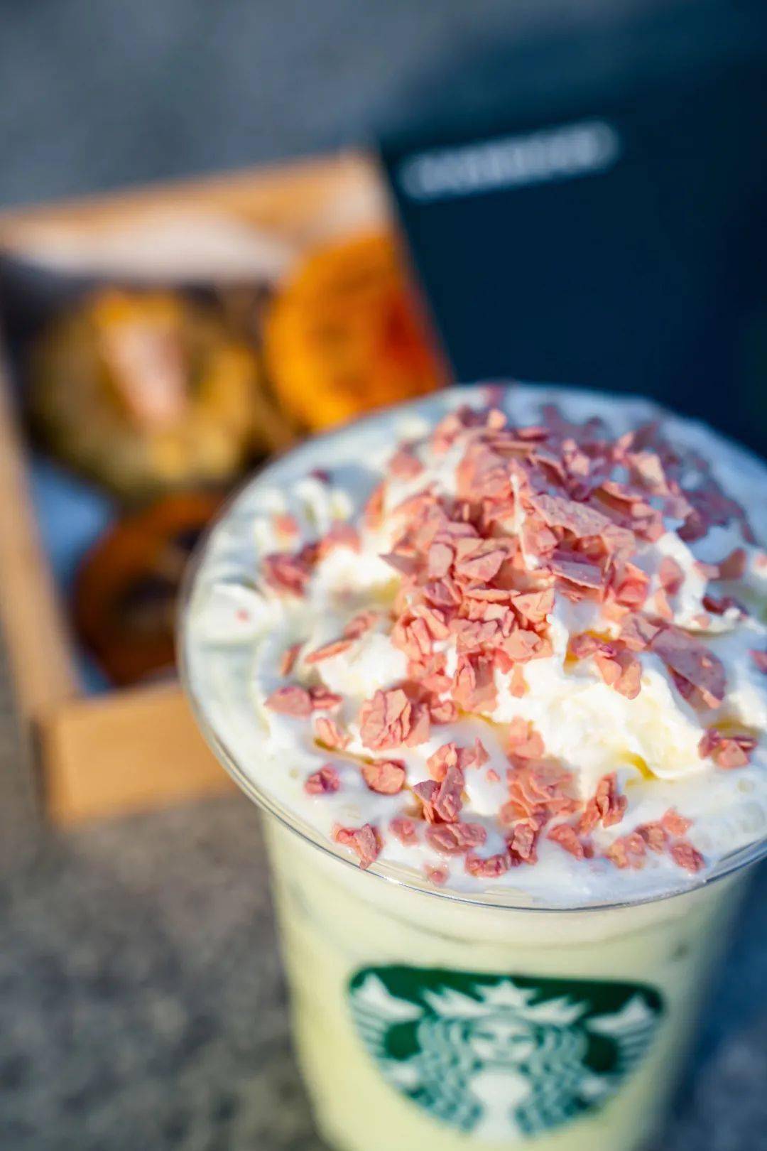 94漫樱白桃风味茶拿铁