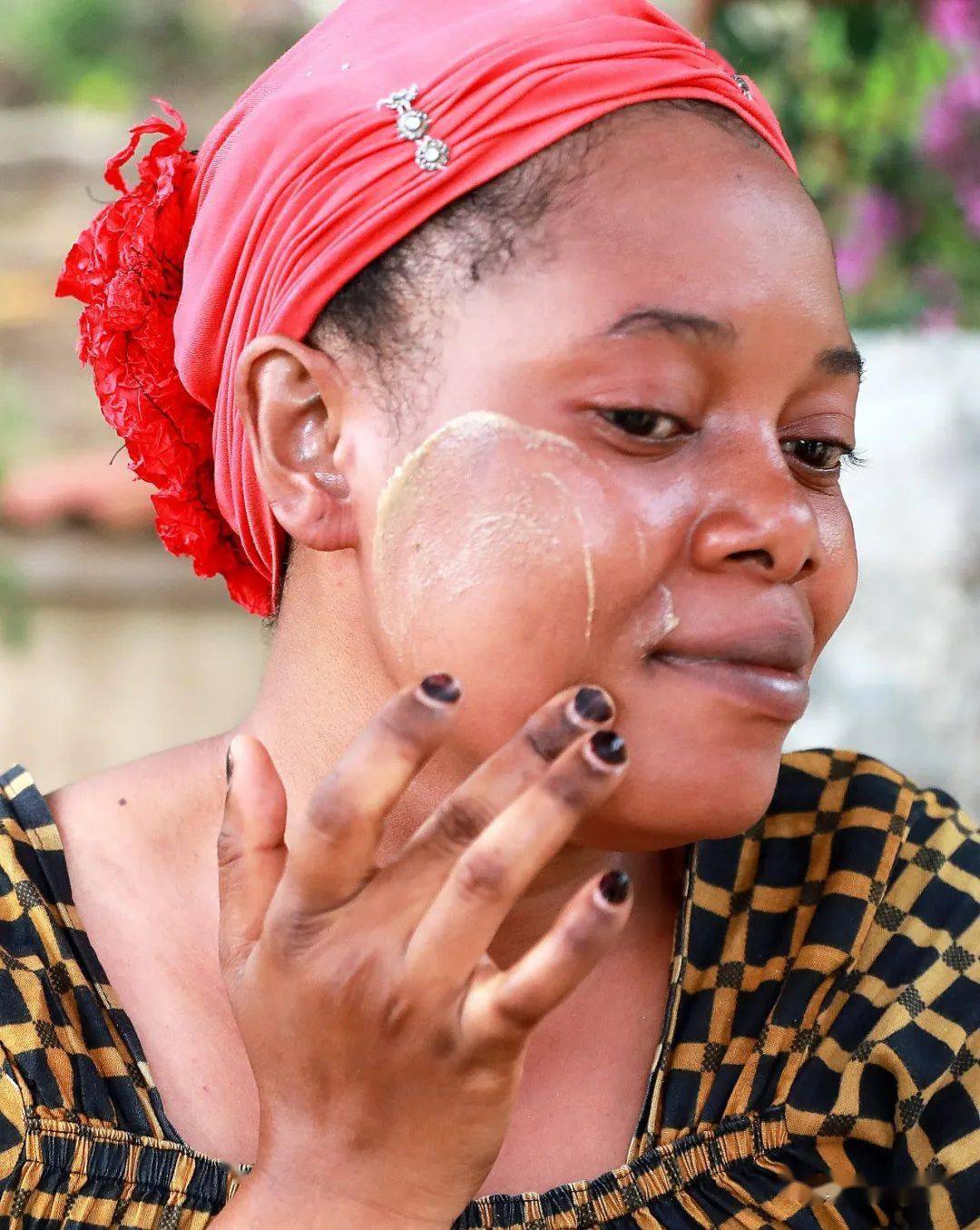 图集科摩罗女人的天然面膜