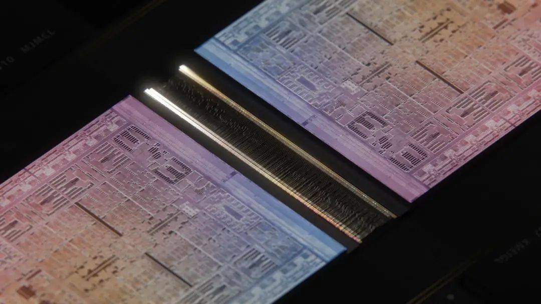 Max|M1 Ultra，苹果最大的芯片，也是最高的壁垒