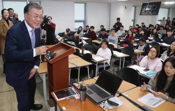 考试|韩国年轻人考公比上哈佛还难：“生为文科生，我很抱歉”