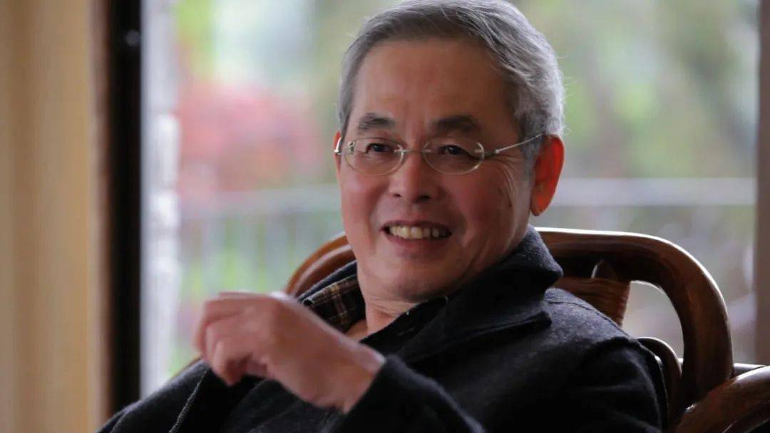 (图源纪录片《他们在岛屿写作:朝向一首诗的完成》)杨牧,本名王靖献