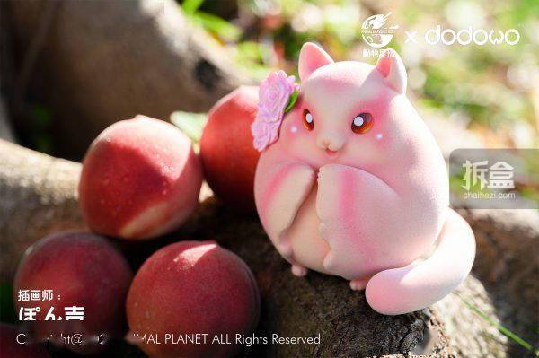 水果动物星球 × 朵朵窝 水果精灵系列 蜜桃袋鼯 潮玩手办