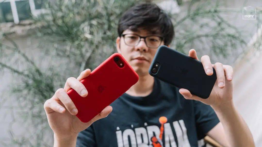 苹果|【首发】iPhone SE 3 开箱:最便宜 5G iPhone,最强单摄手机