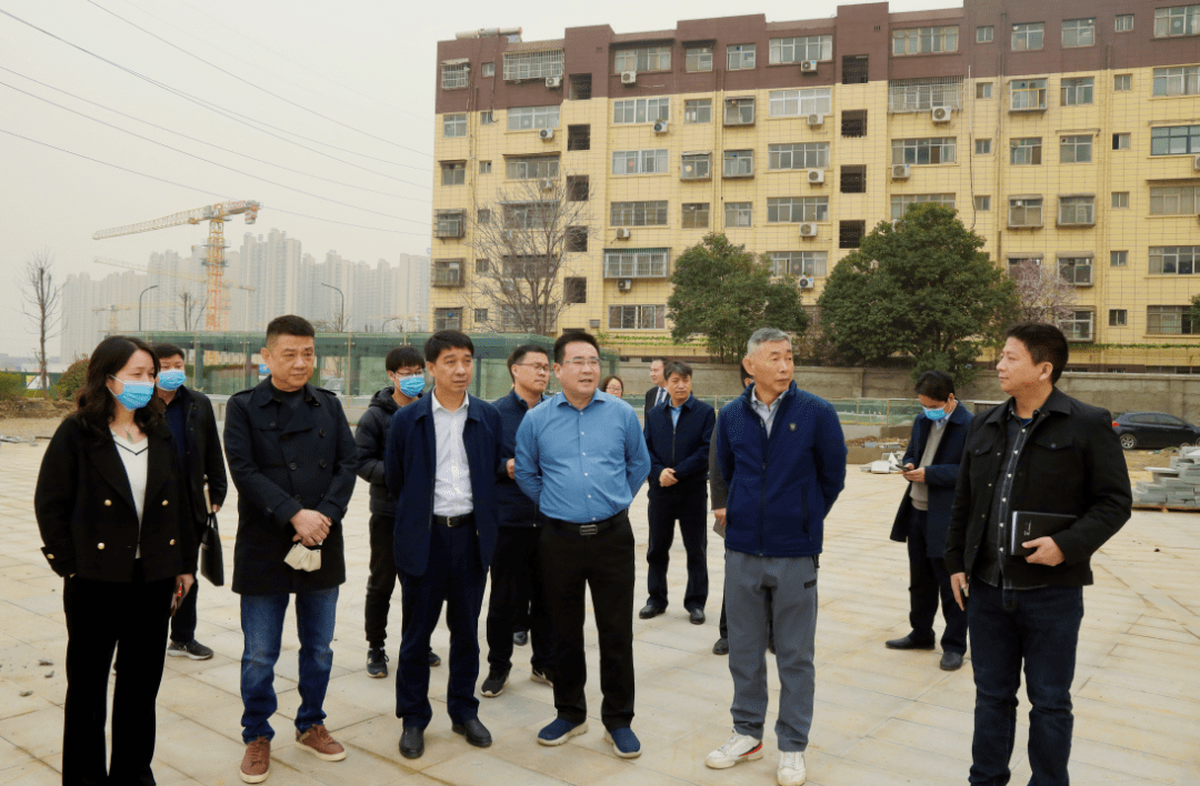 项目为王区委书记陈功带队调研产业项目建设进展情况