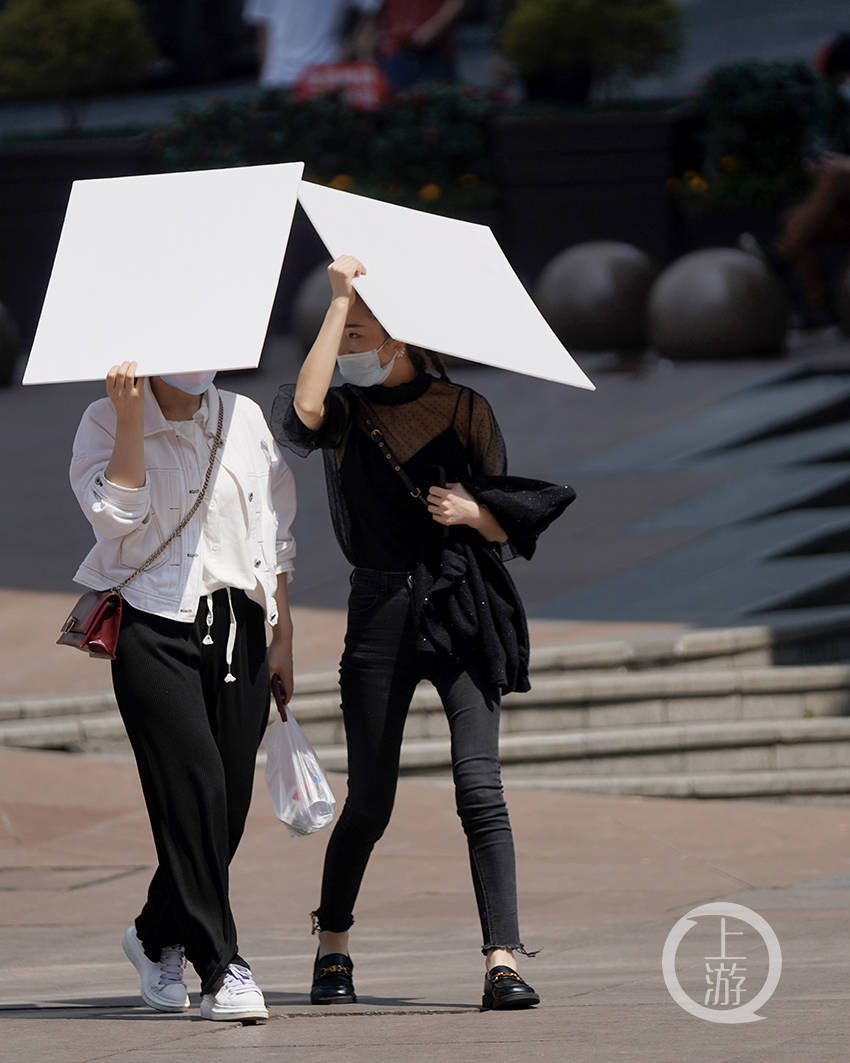 山城高奏"晴歌" 市民清凉出行