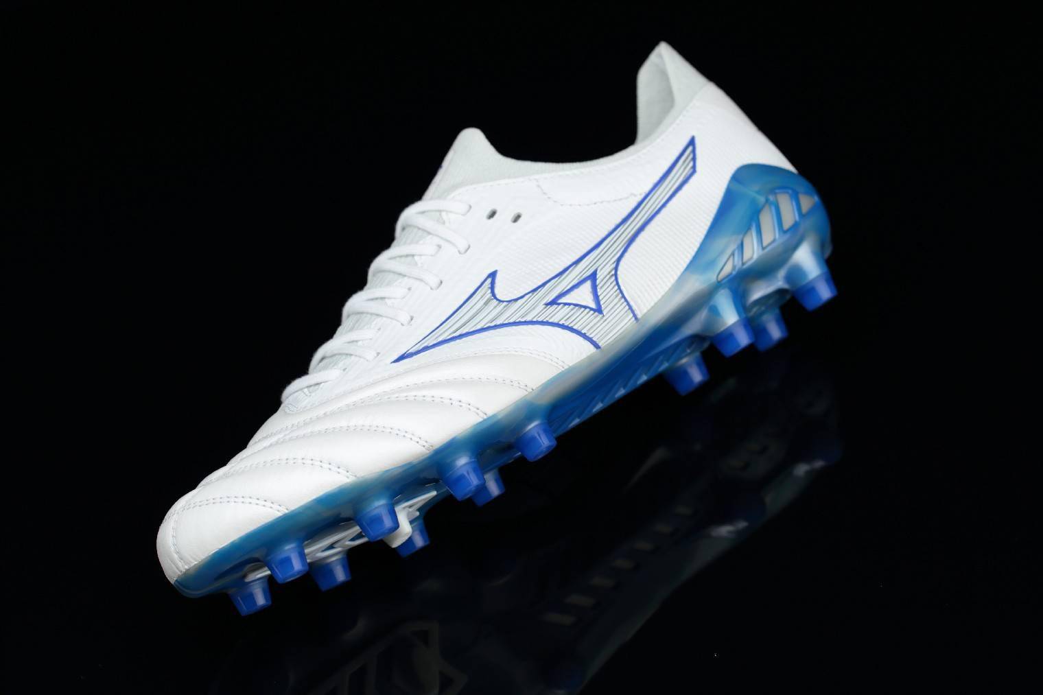 美津浓morelia neo iii β japan"pre future pack"足球鞋_系列_材质