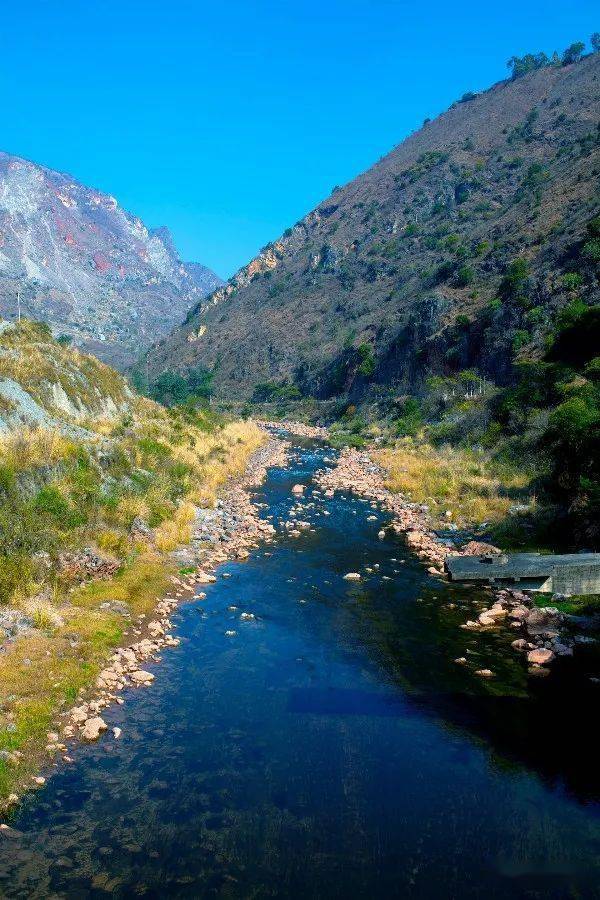 易门县丨绿汁江水绿如蓝只此青绿好时节