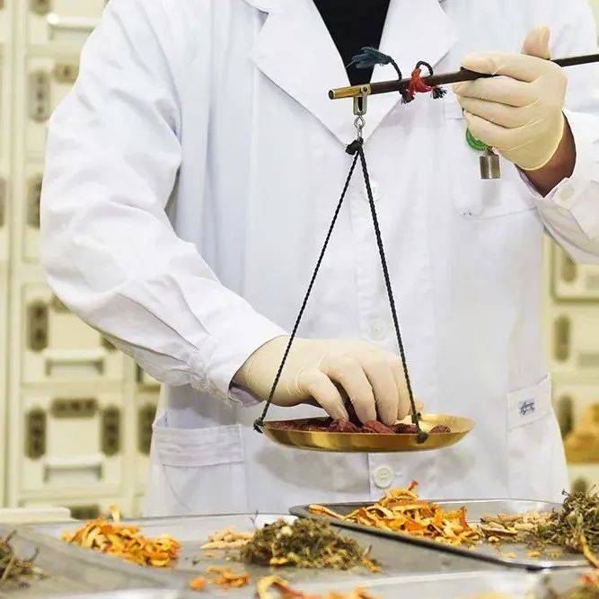 哪些病适合看中医？看中医需要注意什么？一文读明白！_疾病_治疗_疗效