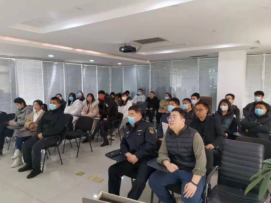 南和督导工作局领导孙聚民带领药品安全总监,药品生产科到开发区督导