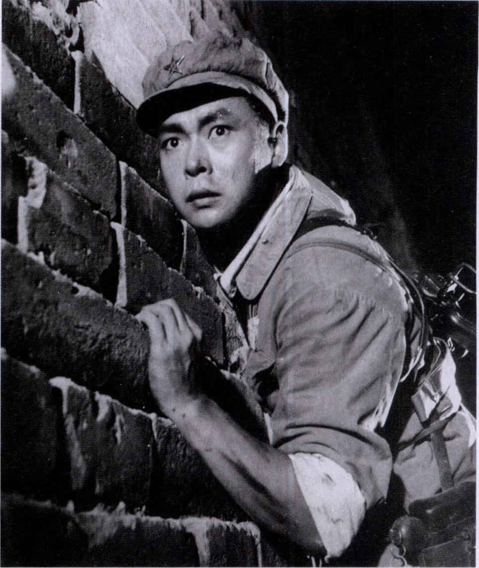 1983年,大明星迟志强为何锒铛入狱?跳贴面舞,看内部小电影