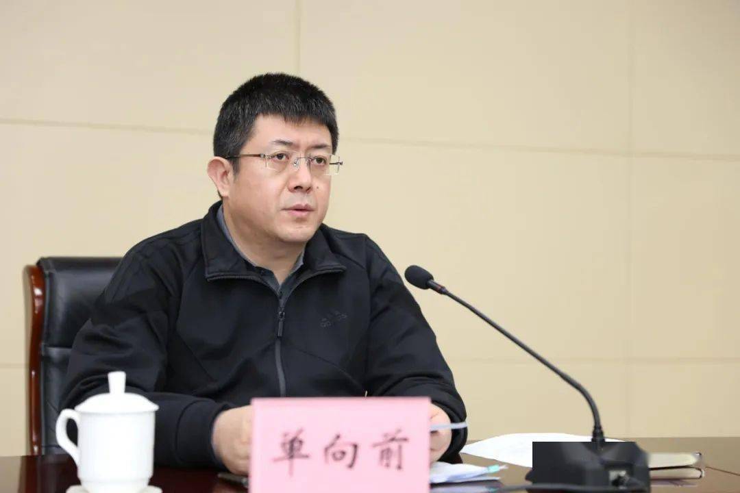 市委副书记,市长宁波,市委副书记,政法委书记张庆亮,市领导黄干,贺东