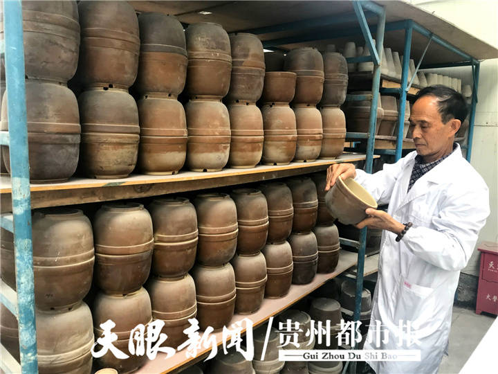 贵州黑砂陶非遗传承人胡正德离世_雕刻_工艺美术_中国