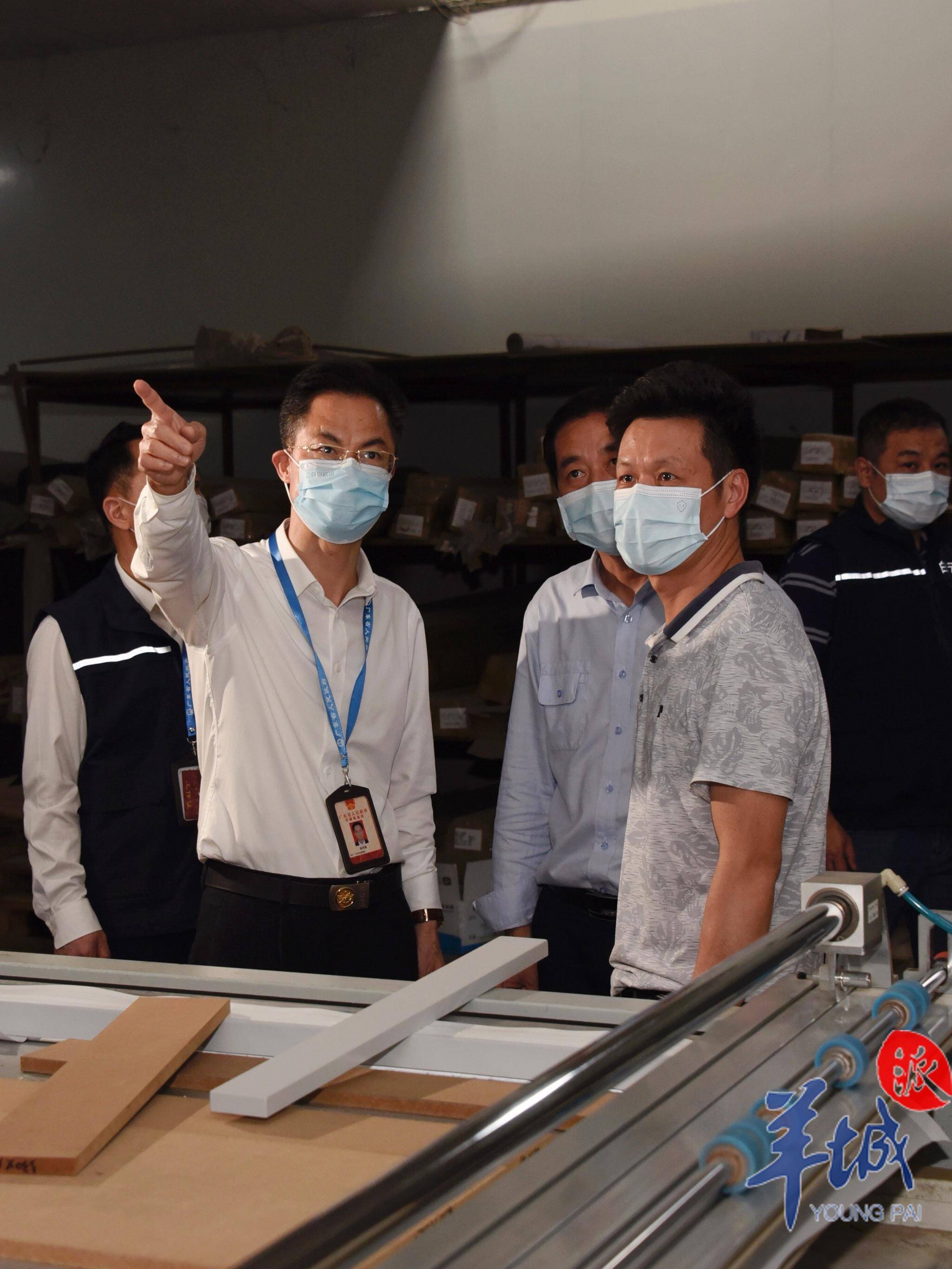 局长杨伟强带队开展"四不两直"执法行动,分别来到位于白云区良田镇的