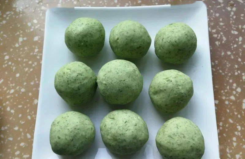 蛋黄青团,软糯鲜香!_栗蓉_豆沙_烤箱