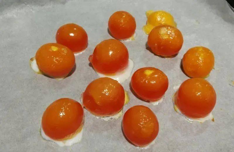 蛋黄青团,软糯鲜香!_栗蓉_豆沙_烤箱