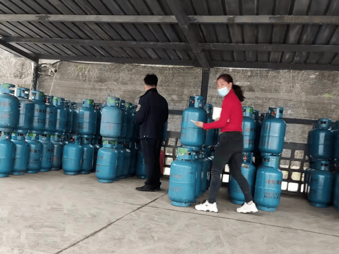 龙湾首例龙湾某瓶装燃气供应站因未采取措施及时消除燃气安全事故隐患