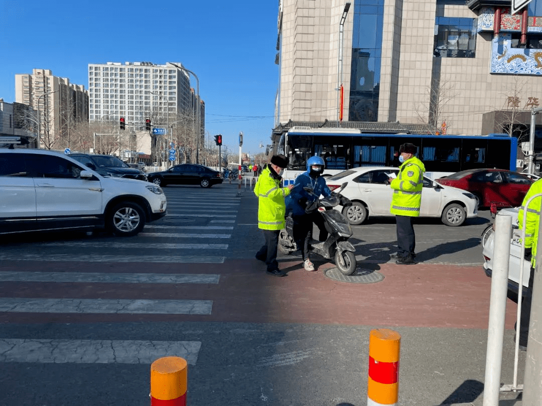 今起顺义交警严查这些地方违法停车