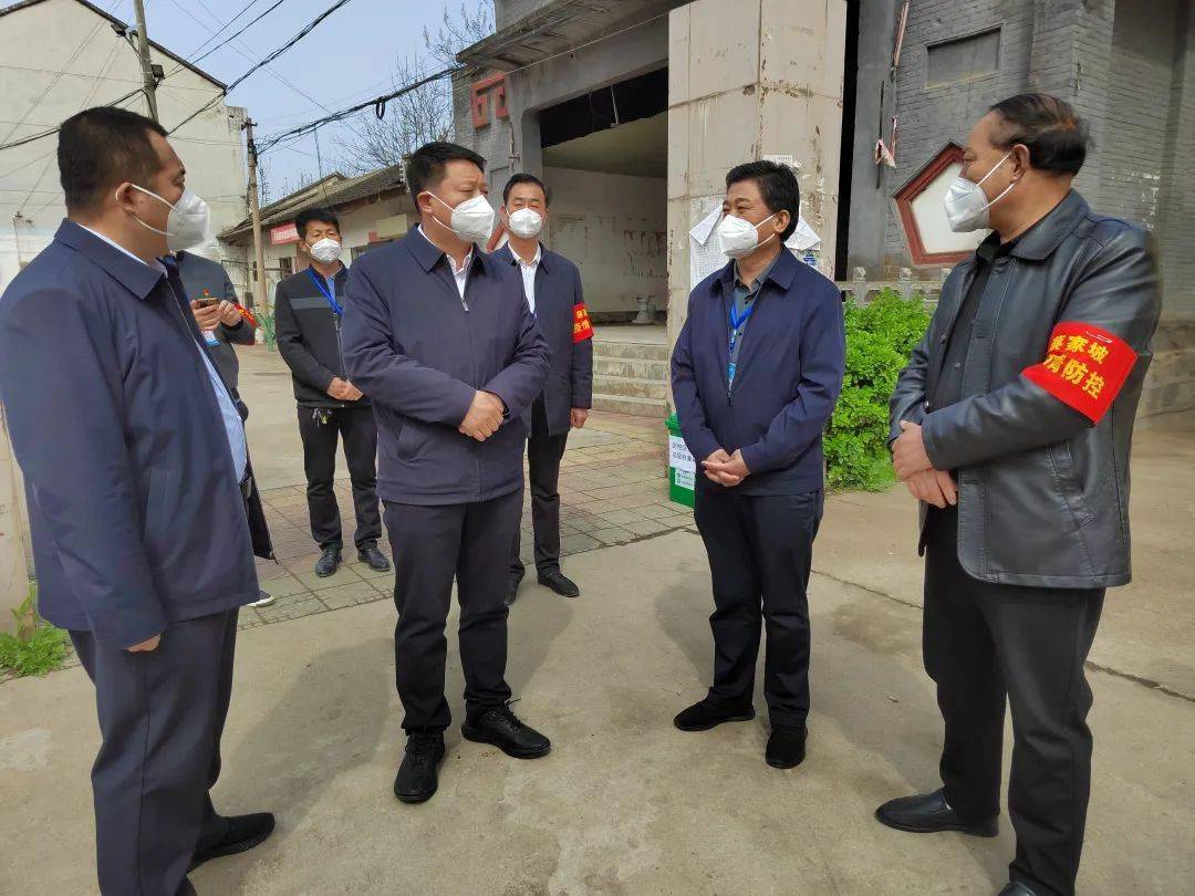 县长张军辉督导检查封控区疫情防控工作