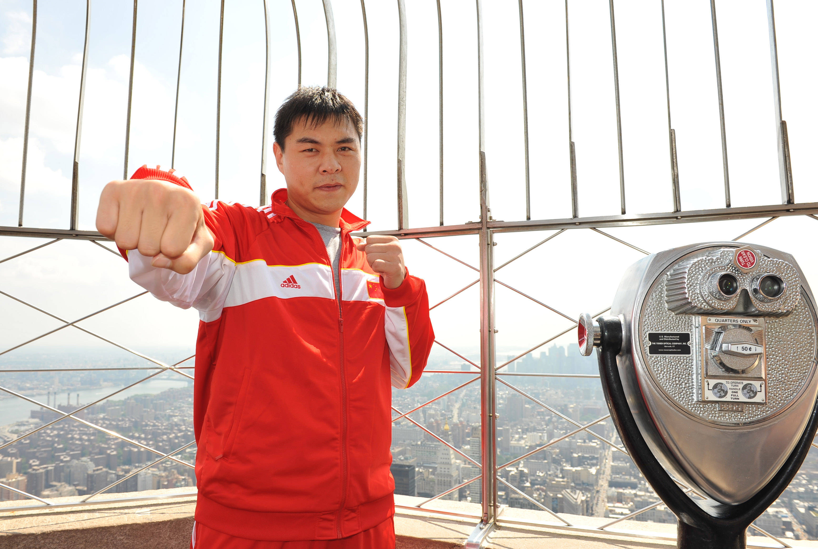 选手|39岁张志磊5月美国比赛，赢了就能挑战世界重量级拳王