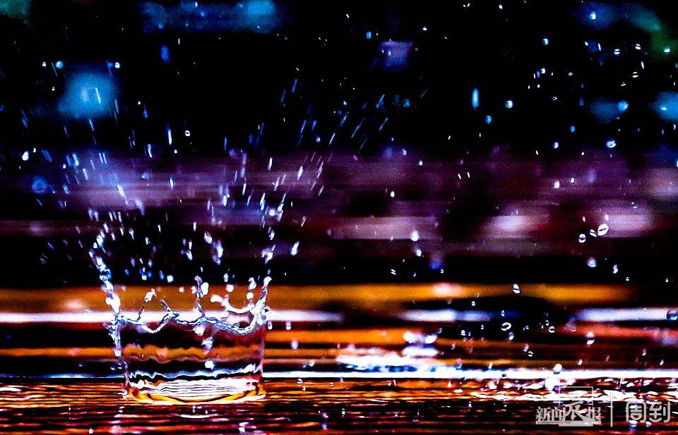 雨下个不停我们来拍拍雨滴落下瞬间形成的水晶皇冠吧晨镜头