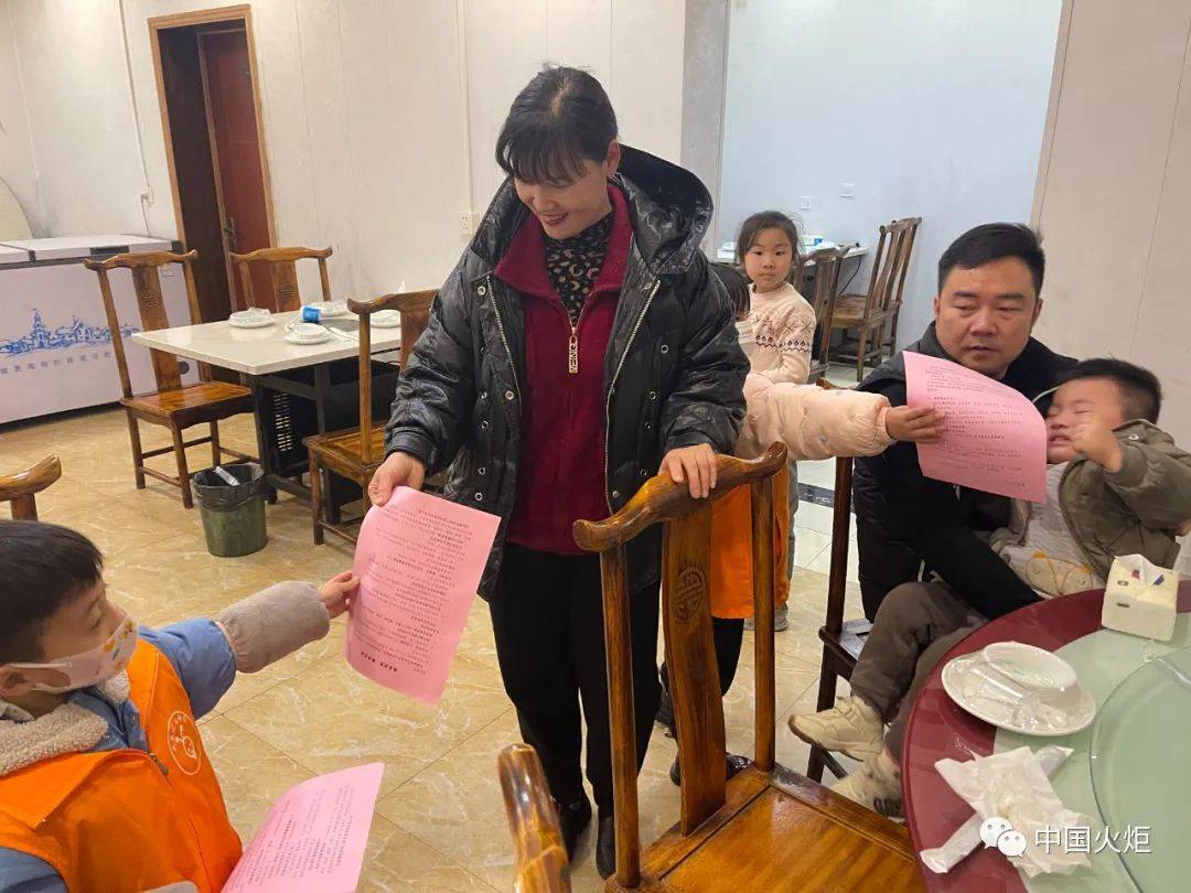 3月24日,海曙區白雲街道白雲莊社區關工委與範桂馥小學,開展