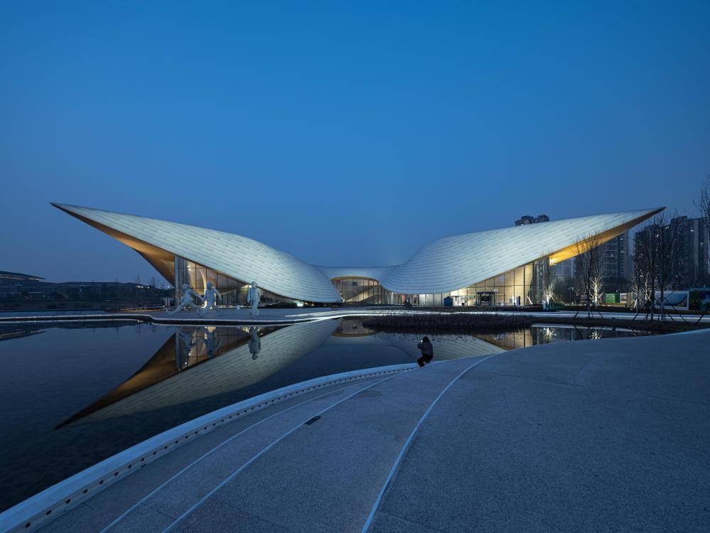 刘艺天府美术馆获照明设计“奥斯卡”背后：城市之光的讲究