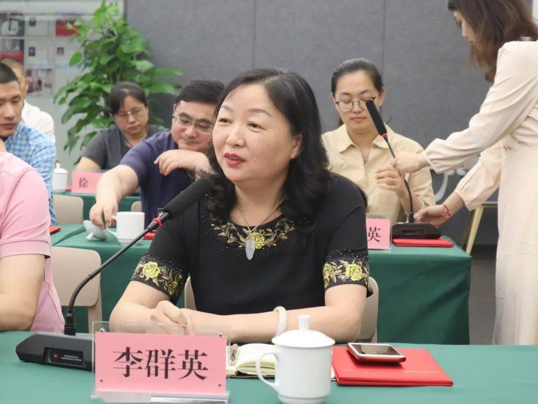 市人大代表李群英用心用情做实事