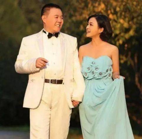 刘芳毓的老公是著名制片人赵建平,婚后两人的感情一直都充满了甜蜜和