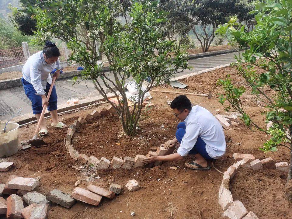 小脑袋大智慧美丽家园显成效 活动 工作 花台