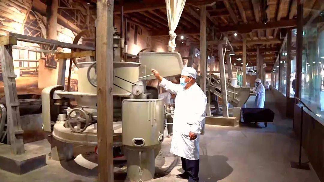 直击·临沧春茶季67丨凤庆:联盟指路 茶企增效 茶农增收_滇红_茶园