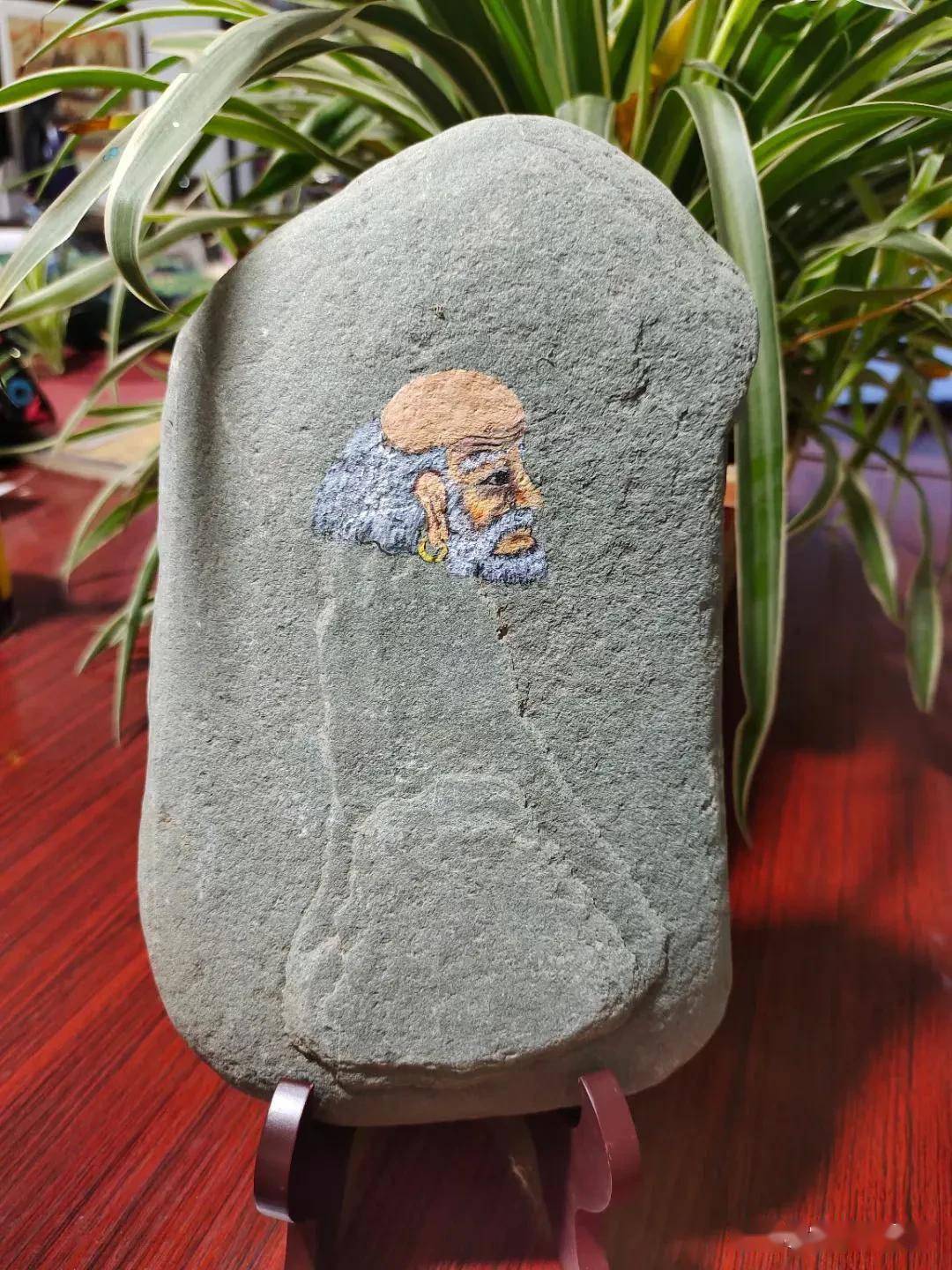 题西安市鄠邑区关中婚俗园张娟女士手绘石头画作品楹联文李景宁