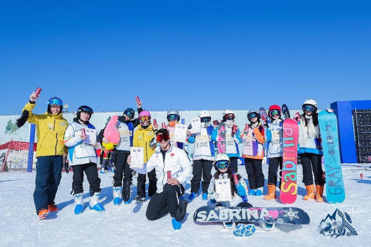 北京冬奧落帷幕,戰馬冰雪不止步_活動_滑雪場_冬奧會