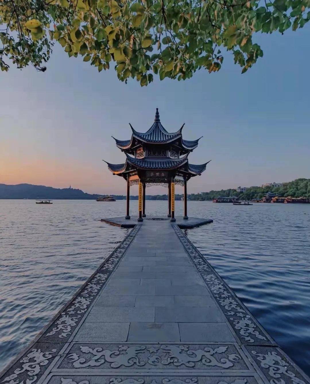 西湖第一亭#集 贤 亭亭古mingqing●●州杭多的是层层叠叠的回忆古亭