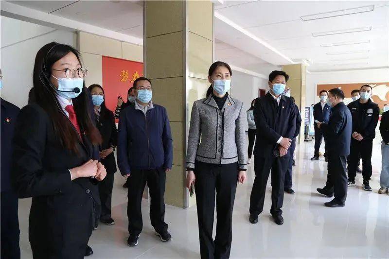 来到富平县人民法院调研指导工作,县委副书记,政法委书记亢鹏,县法院