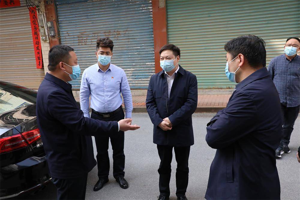 简讯李志猛到一线督导检查疫情防控工作