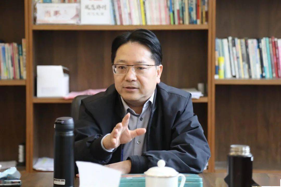 江金永巡查大溪河治理情况