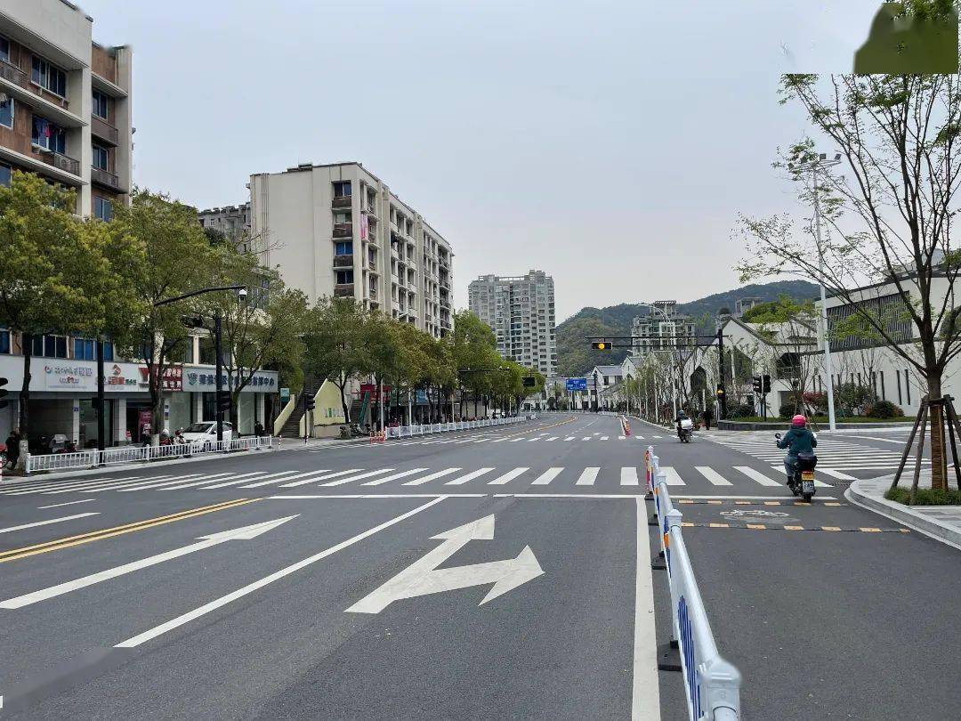 新安江白沙路图片