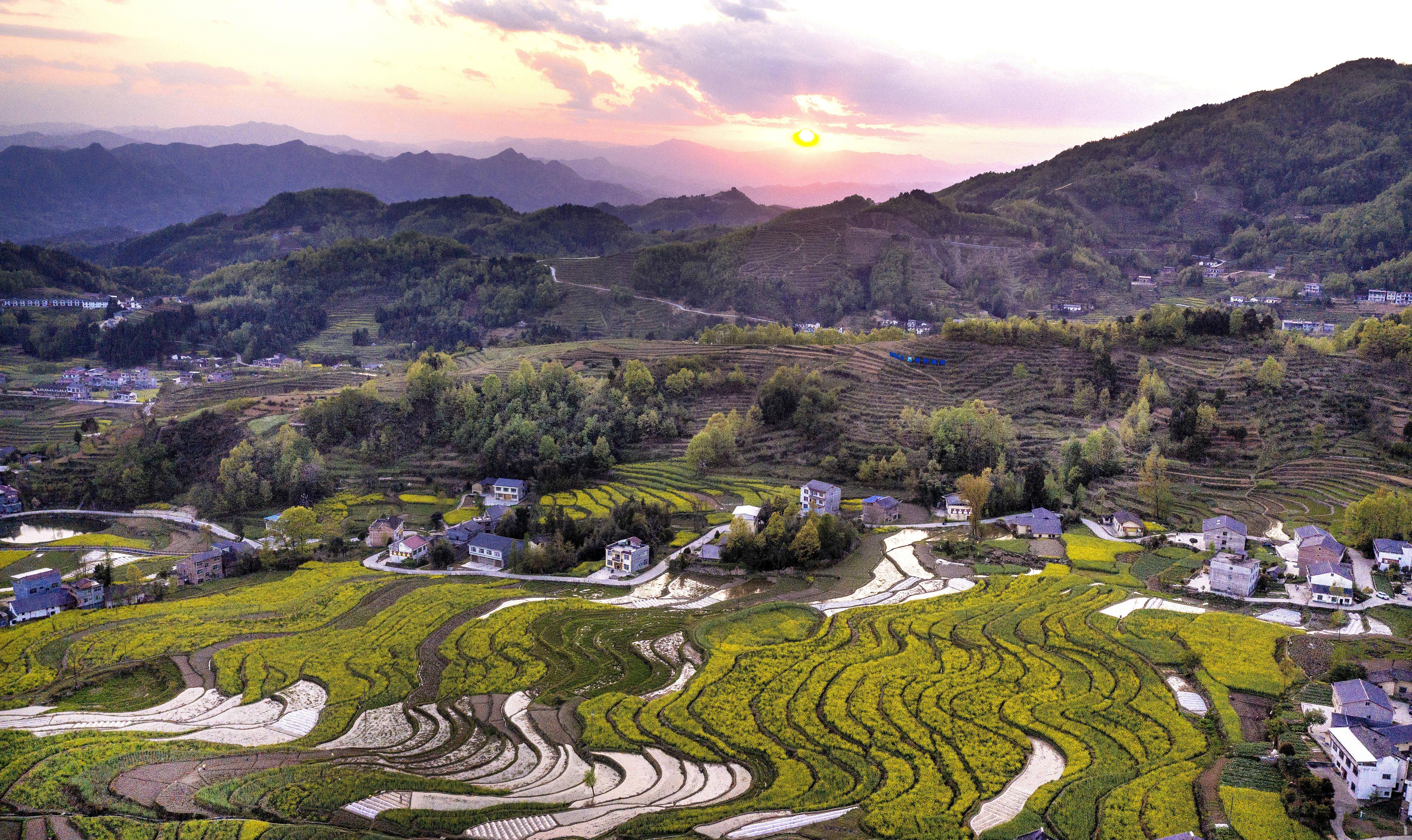 汉阴县凤堰古梯田景区图片