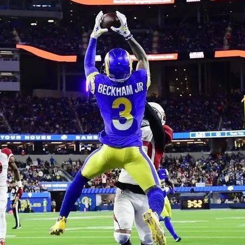 巨星联手发威NBA比分见证雷霆逆转取胜的辉煌时刻