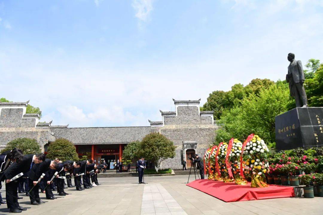 冉川 摄4月5日,我县在赵世炎烈士纪念馆举行我们的节日·清明赵世炎