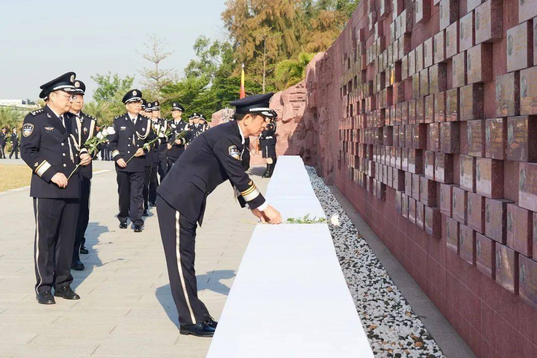 广东省公安厅举行2022年清明节缅怀公安英烈活动_英雄_王志忠_全省