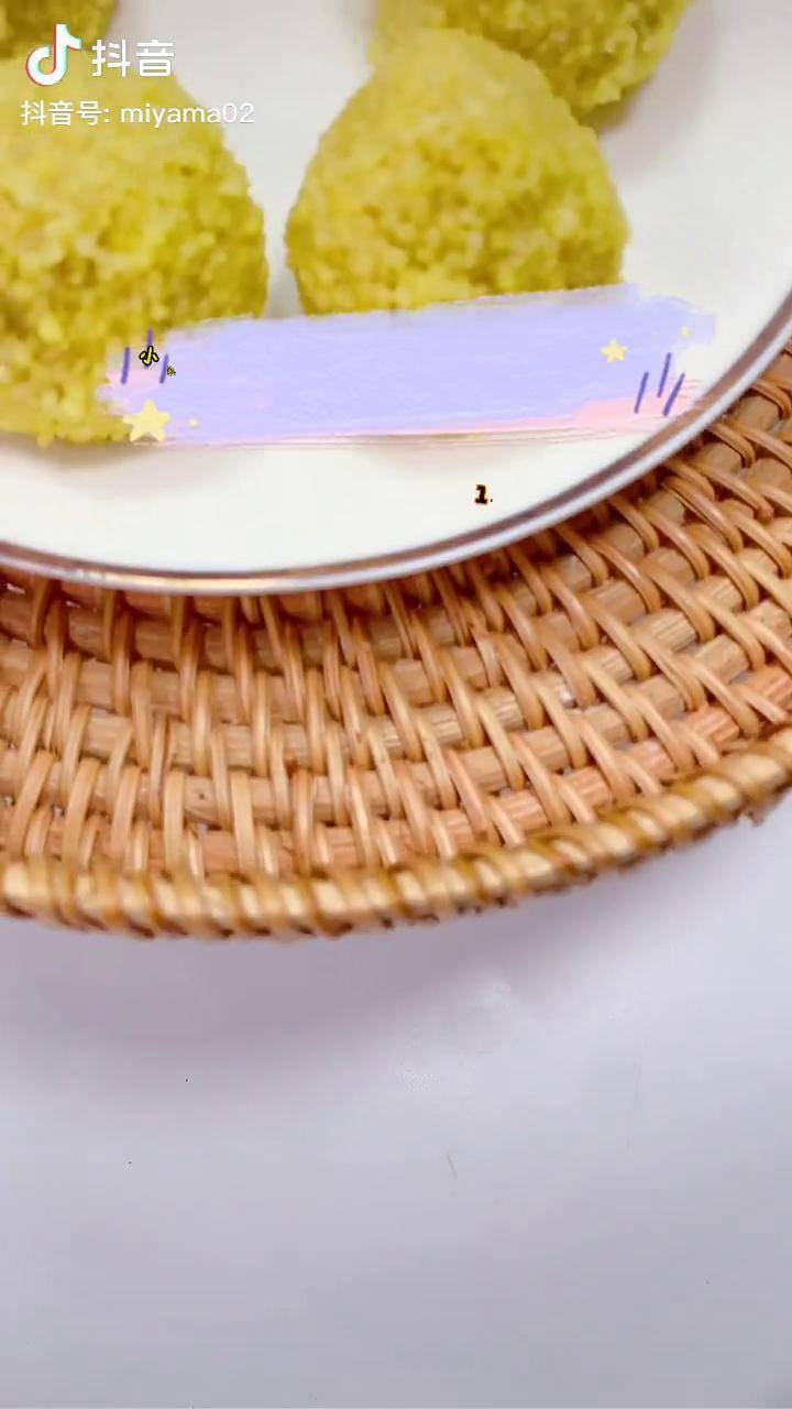 不爱吃肉的宝宝可以试着把肉这样做给宝宝吃宝宝辅食挑战全网最燃哪吒