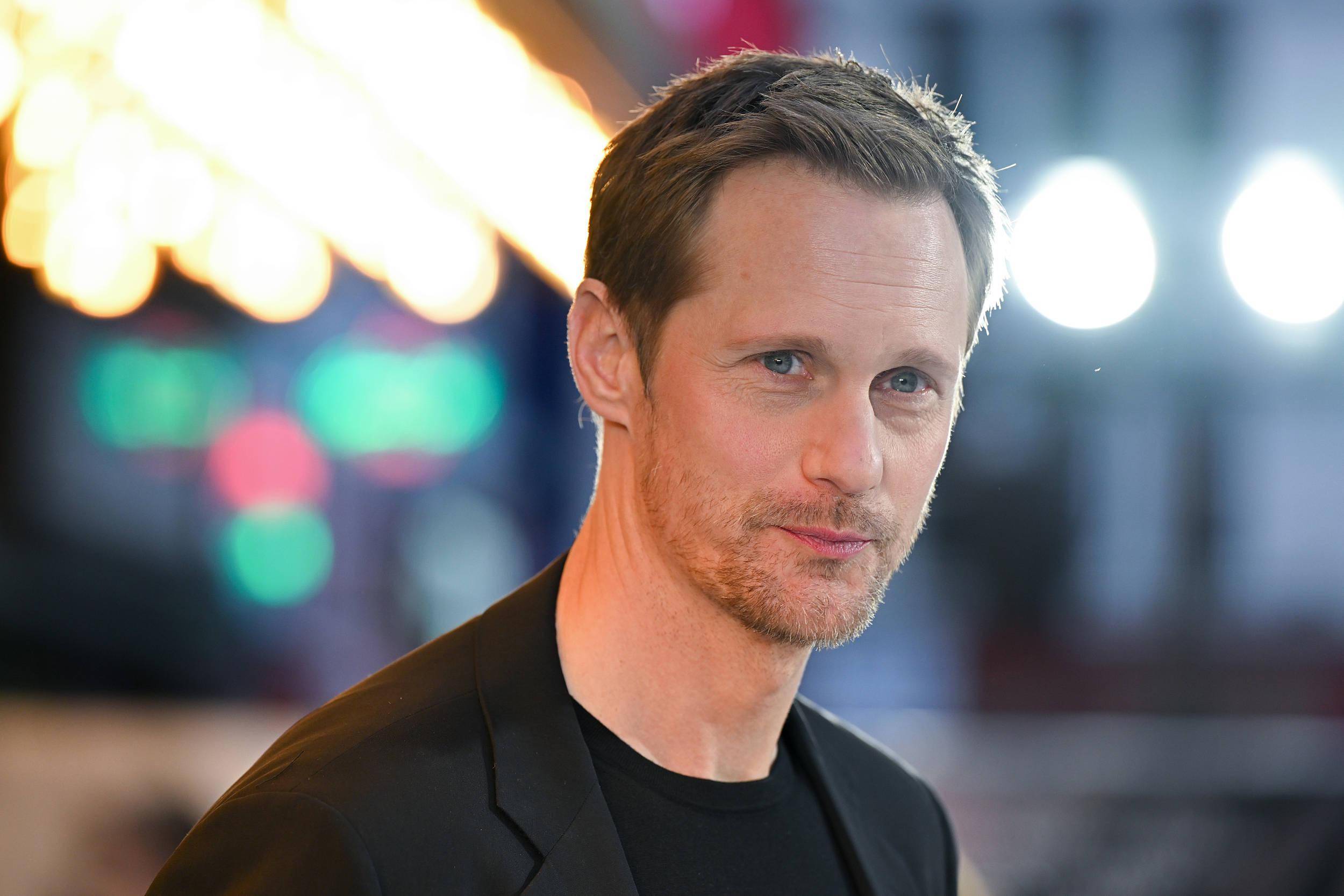 北欧人曝角色海报安雅等主演出席伦敦首映礼