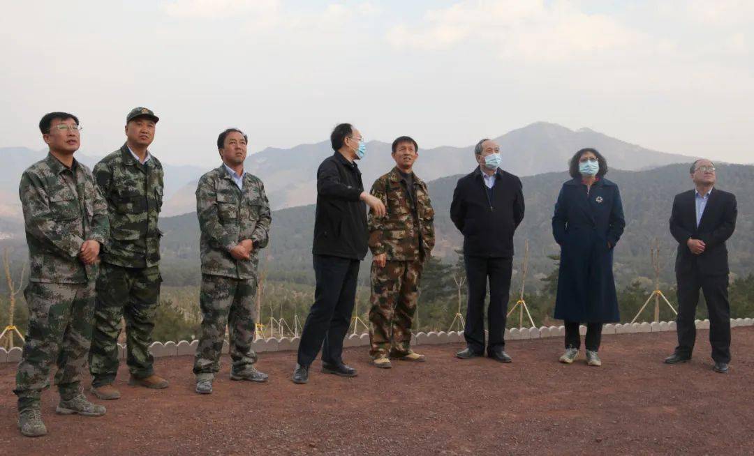 省林业和草原局二级巡视员陈俊飞在太行山国有林管理局调研指导工作