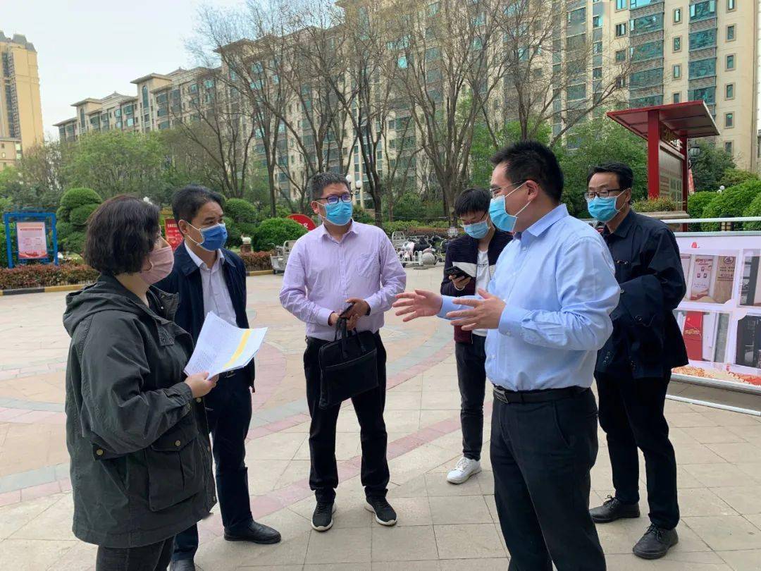 疫情防控区委书记陈功到塔湾街道调研疫情防控工作