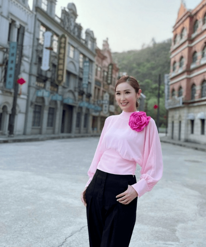 遇中年男子尾随"示爱"_节目_陈贝儿_janis