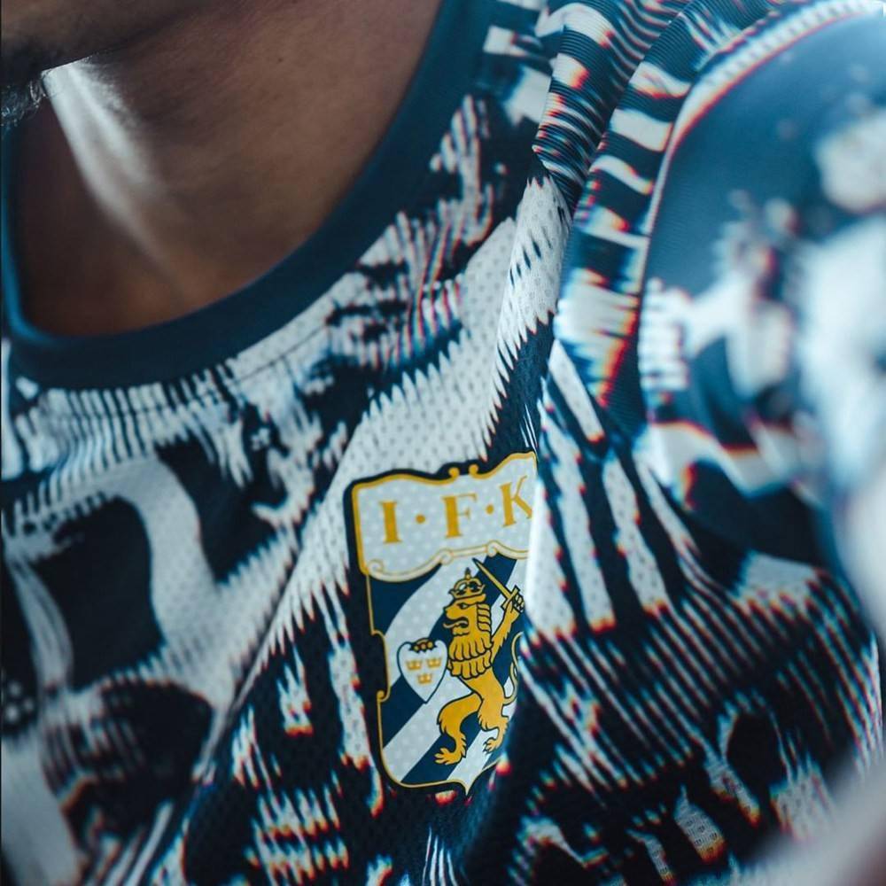 哥德堡发布2022赛季限量版赛前训练球衣