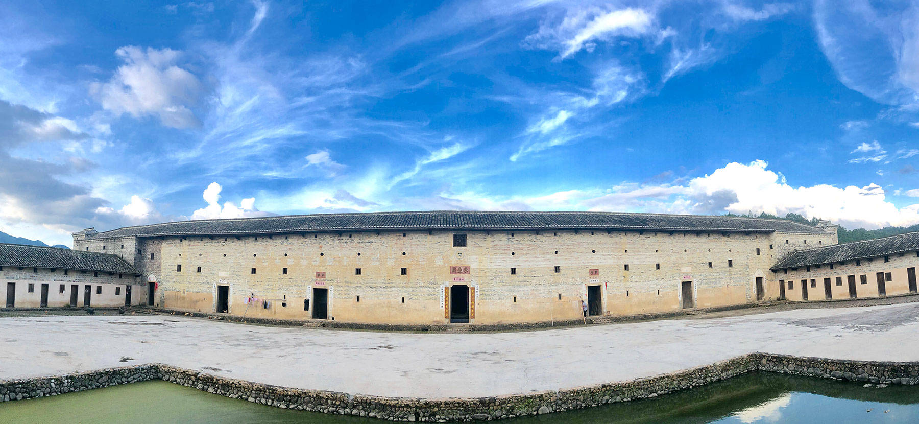 東生圍景區擁有福鰲塘,九曲溪,東風湖,仰天湖,尖峰筆等5大遊覽區域.