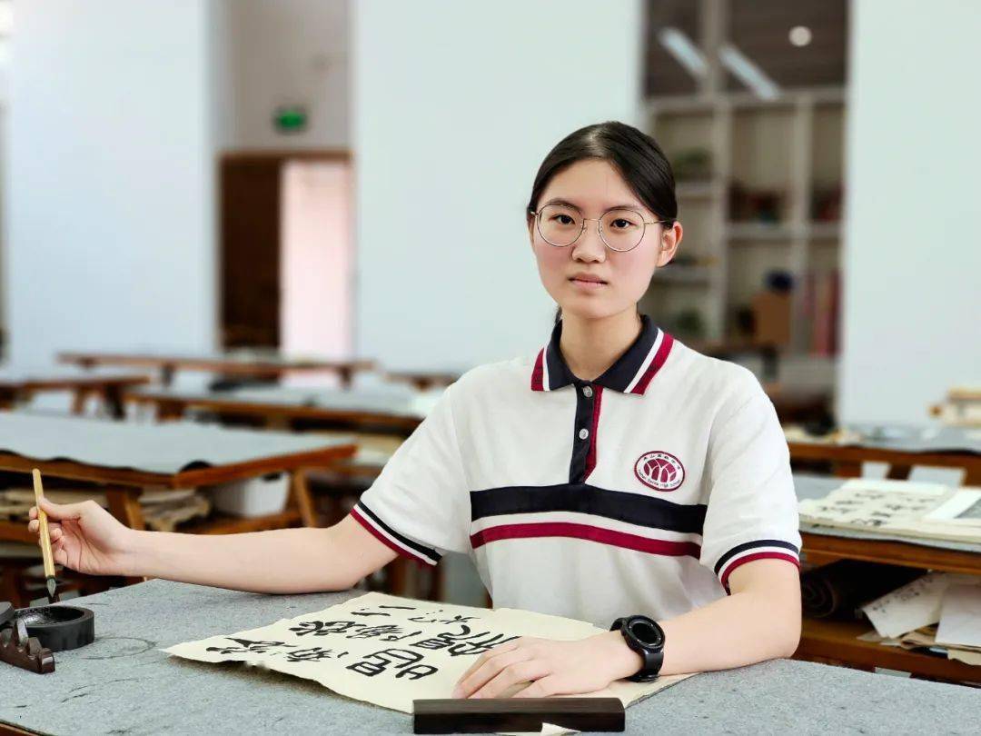 加吾兰 罗志鸿 杜洁厦门大学 郭子源南京大学 张雨洋中国科学技术大学