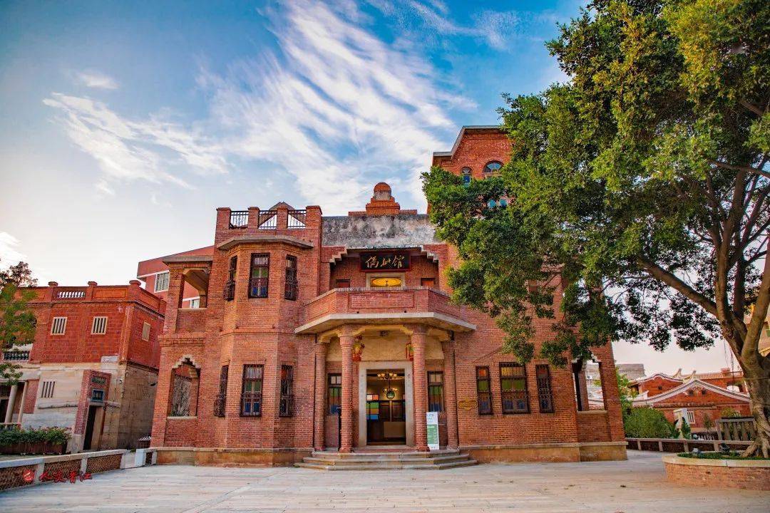 随人民日报走进梧林感受古厝四时新